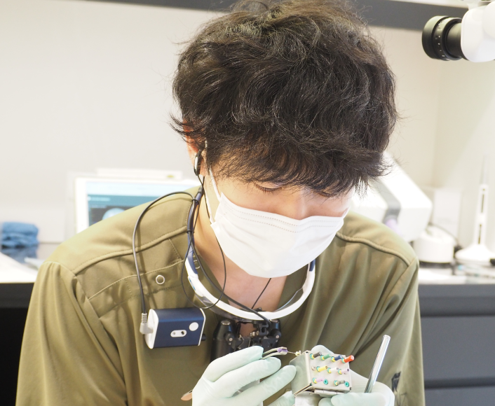 向井友宏先生根幹治療中の様子